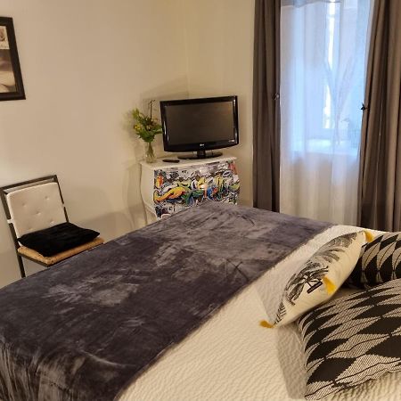 Au Vieux Sechoir Bed & Breakfast Prudhomat Bagian luar foto